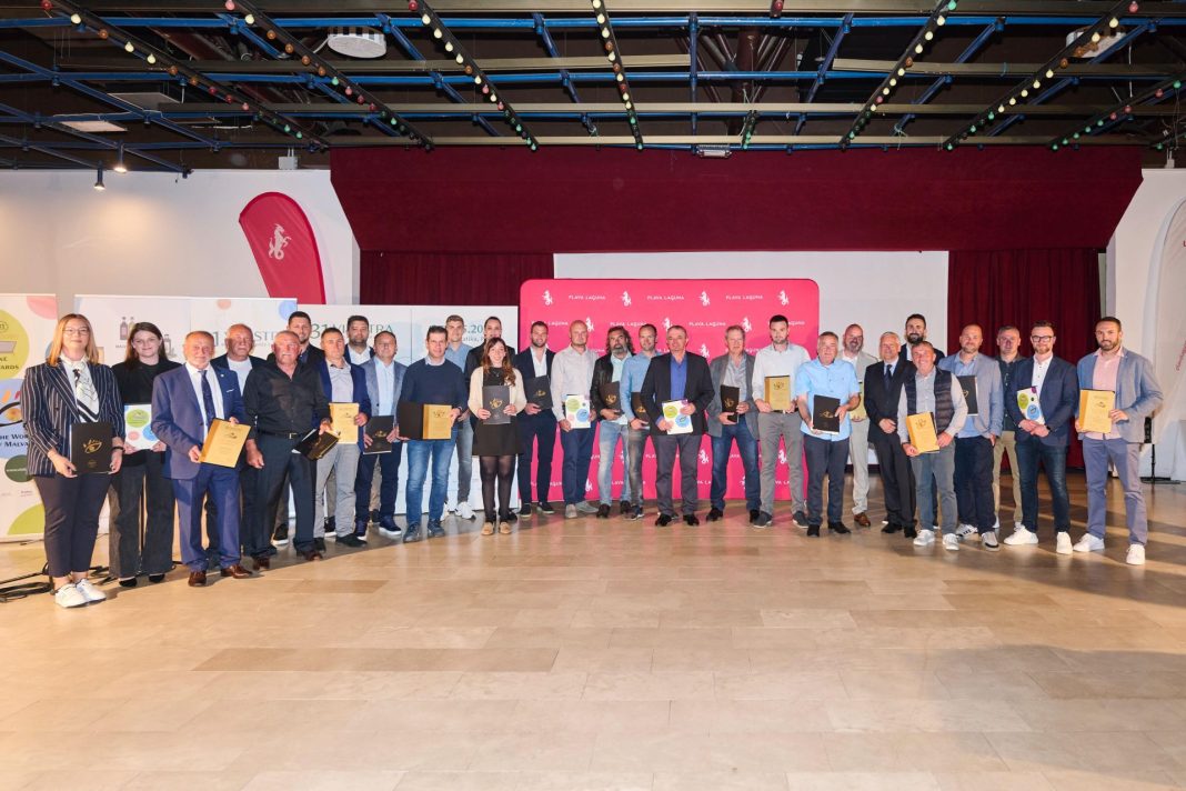 Dodijeljene nagrade najboljim vinarima_foto_Merlo De Graia