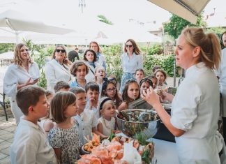 Na Oleander terasi hotela Esplanade predškolci Dječjeg vrtića Čigra uz cheficu Anu Grgić Tomić i WWF Adriju učili o plavom raku i održivosti mora