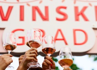 VINARTOV VINSKI GRAD od 13. -30.06. na Tuđmancu – najveći open-air vinski festival u Hrvatskoj – premium atmosfera bez premium cijena