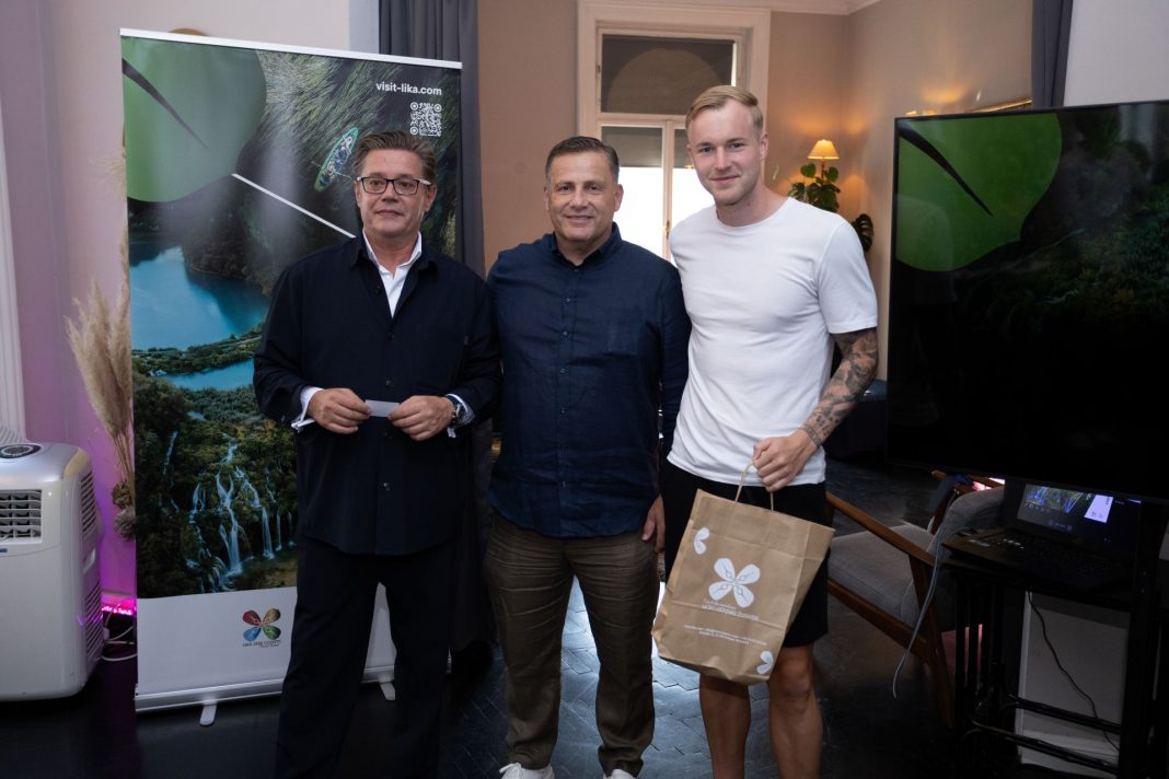 Branimir Toncinic i Ivan Radosevic s beckim novinarom_Prezentacija TZ LSZ u Becu_Foto Zoran Cindric_08 (2)